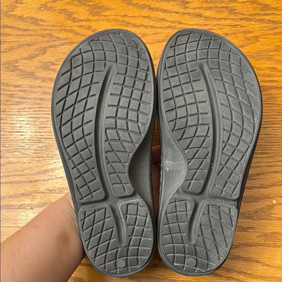 Black Slide Sandals - Picture 4 of 5